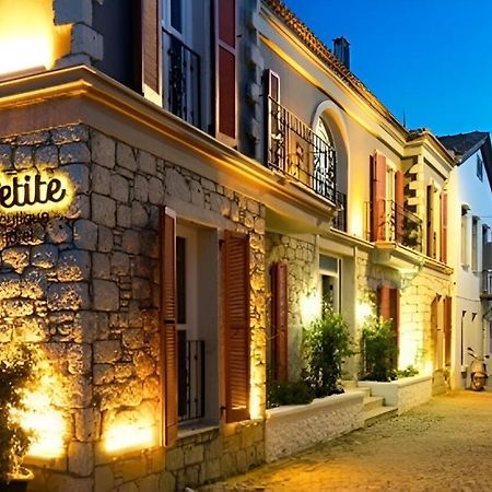 Petite Boutique Hotel Илдир Экстерьер фото