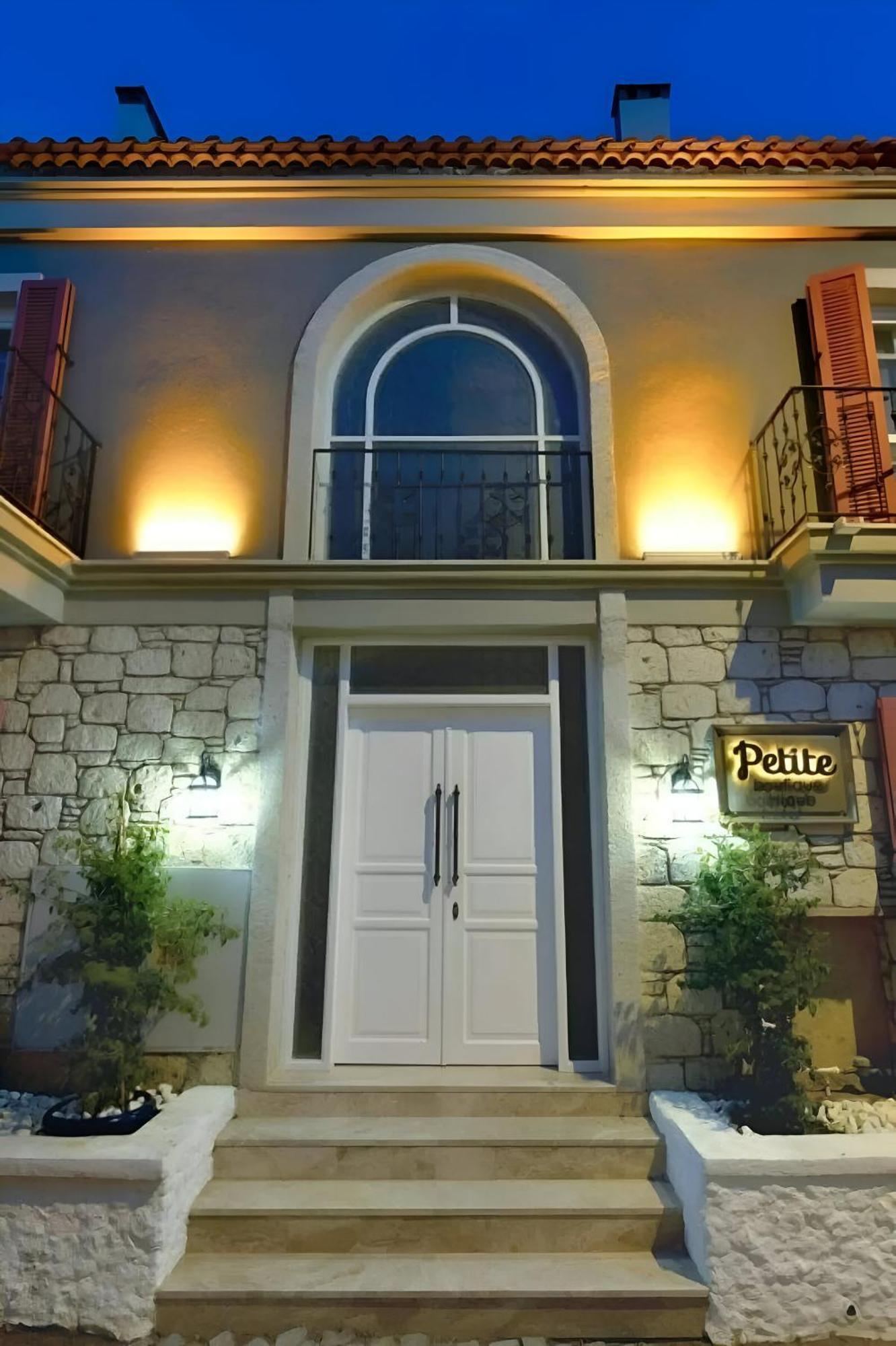 Petite Boutique Hotel Илдир Экстерьер фото