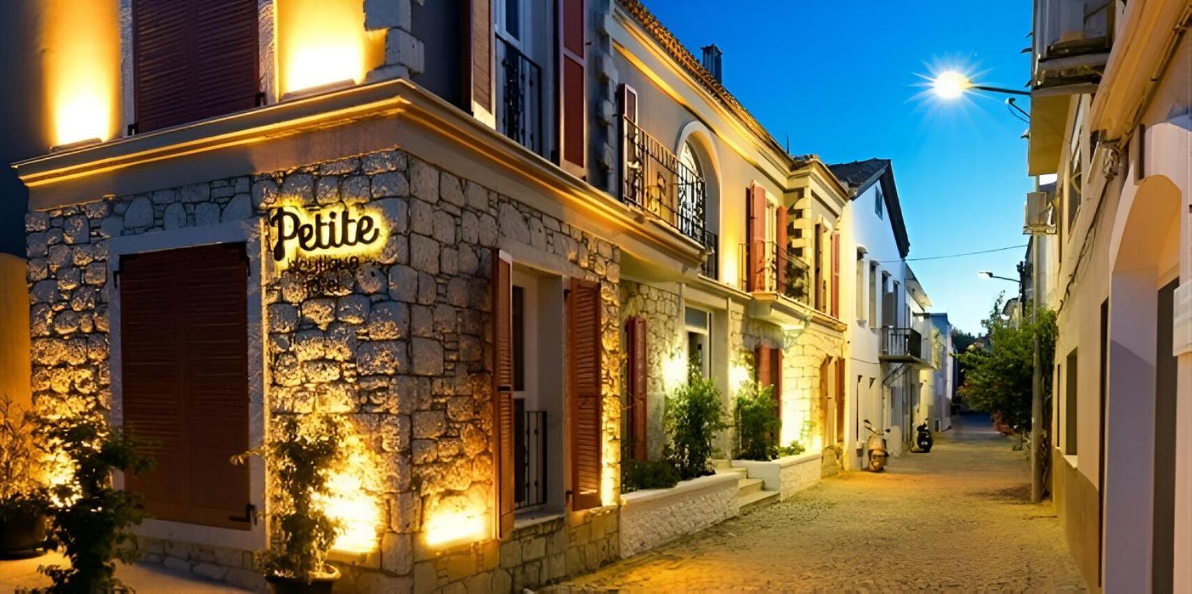 Petite Boutique Hotel Илдир Экстерьер фото
